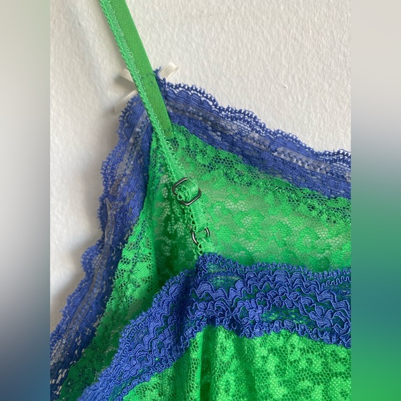 Perfect condition vintage lace once piece - Picture 7 of 8